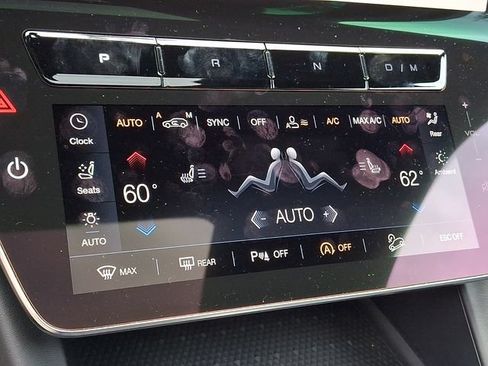 Used 2025 Maserati Grecale Modena AWD/4WD image 16