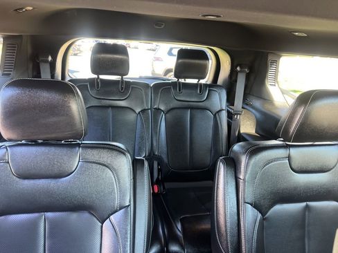 Used 2024 Jeep Grand Cherokee L Limited w/ Luxury Tech Group II image 40