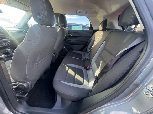 Used 2025 Chevrolet TrailBlazer LT image 23