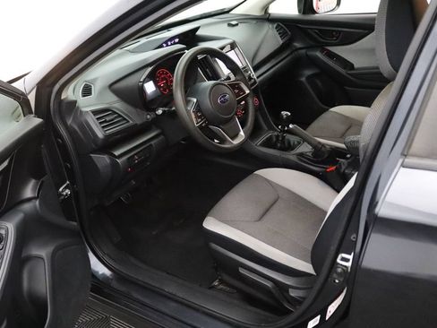 Used 2019 Subaru Crosstrek 2.0i AWD/4WD image 18