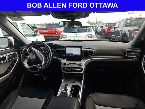 Used 2024 Ford Explorer XLT w/ Equipment Group 202A AWD/4WD image 16