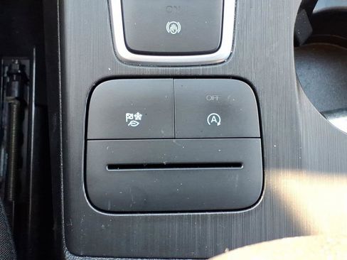 Used 2023 Ford Escape Active image 19