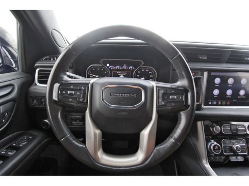 Used 2021 GMC Yukon Denali w/ Denali Ultimate Package image 9