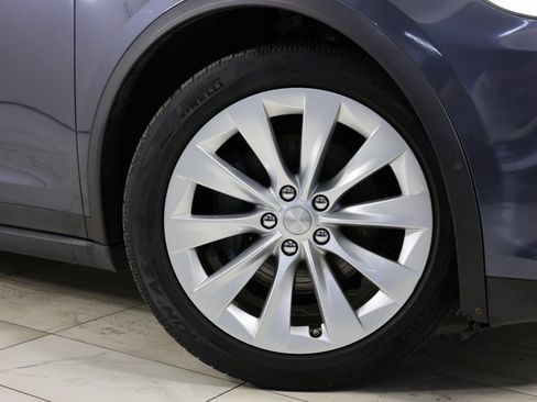 Used 2017 Tesla Model X 75D image 11