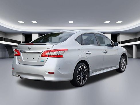 Used 2014 Nissan Sentra SR w/ Premium Package FWD image 6