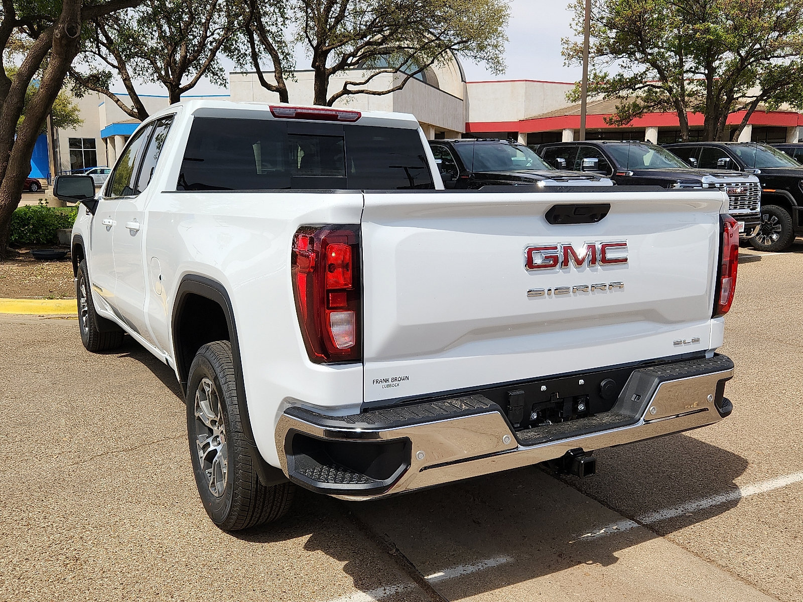 New 2026 GMC Sierra 1500 SLE w/ Preferred Package RWD image 3