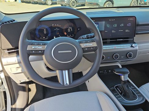 New 2026 Hyundai Kona SE image 15