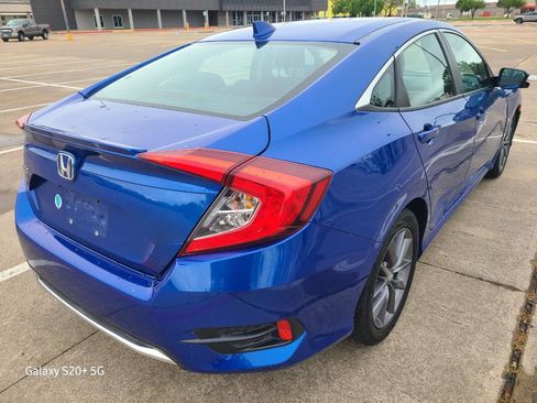 Used 2019 Honda Civic EX image 6