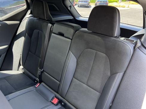 Used 2023 Volvo XC40 Recharge Ultimate AWD/4WD image 31