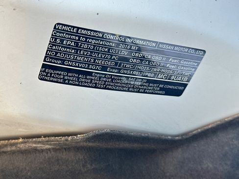 Used 2016 Nissan Murano SV AWD/4WD image 25