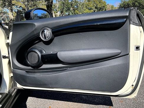 Used 2020 MINI Cooper S image 22