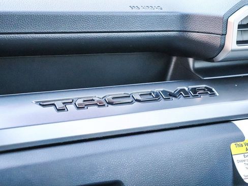 Used 2026 Toyota Tacoma SR5 AWD/4WD image 21