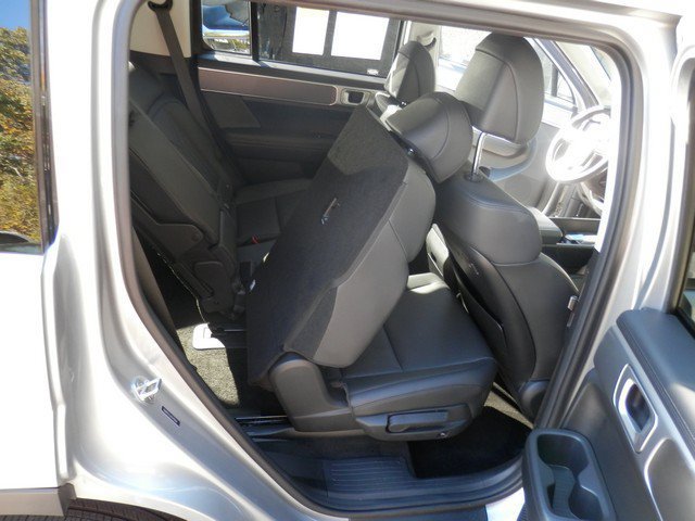 Used 2026 Hyundai Santa Fe SEL AWD/4WD image 36