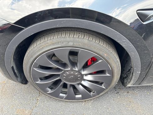 Used 2025 Tesla Model Y Performance AWD/4WD image 6