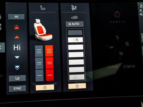 Used 2025 Land Rover Range Rover Sport SE image 26