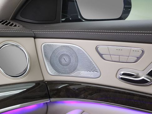 Used 2019 Mercedes-Benz S 450 Sedan image 32