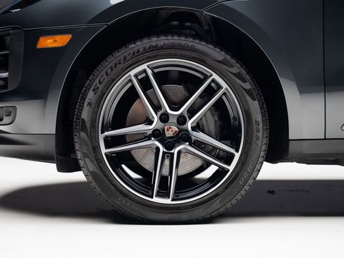 Used 2021 Porsche Macan S AWD/4WD image 19