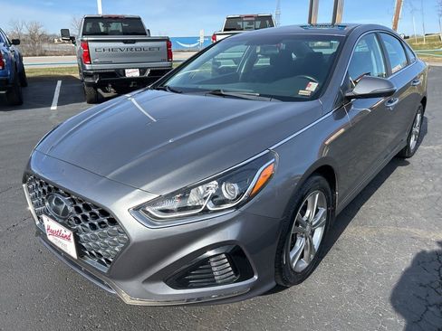 Used 2019 Hyundai Sonata SEL w/ Winter Weather Package image 9