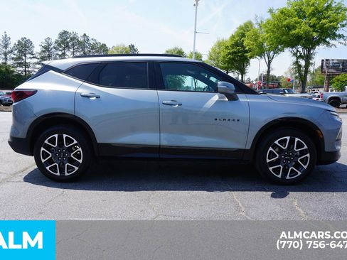 Used 2025 Chevrolet Blazer RS FWD image 11