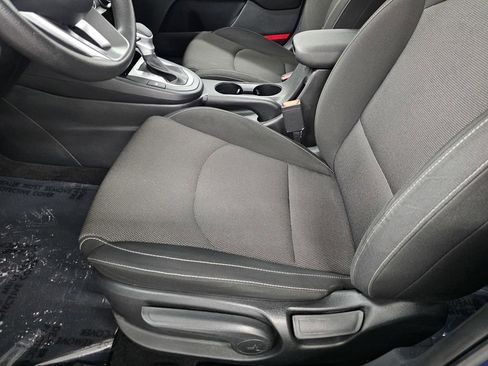 Used 2023 Kia Forte LXS w/ LXS Technology Package FWD image 13
