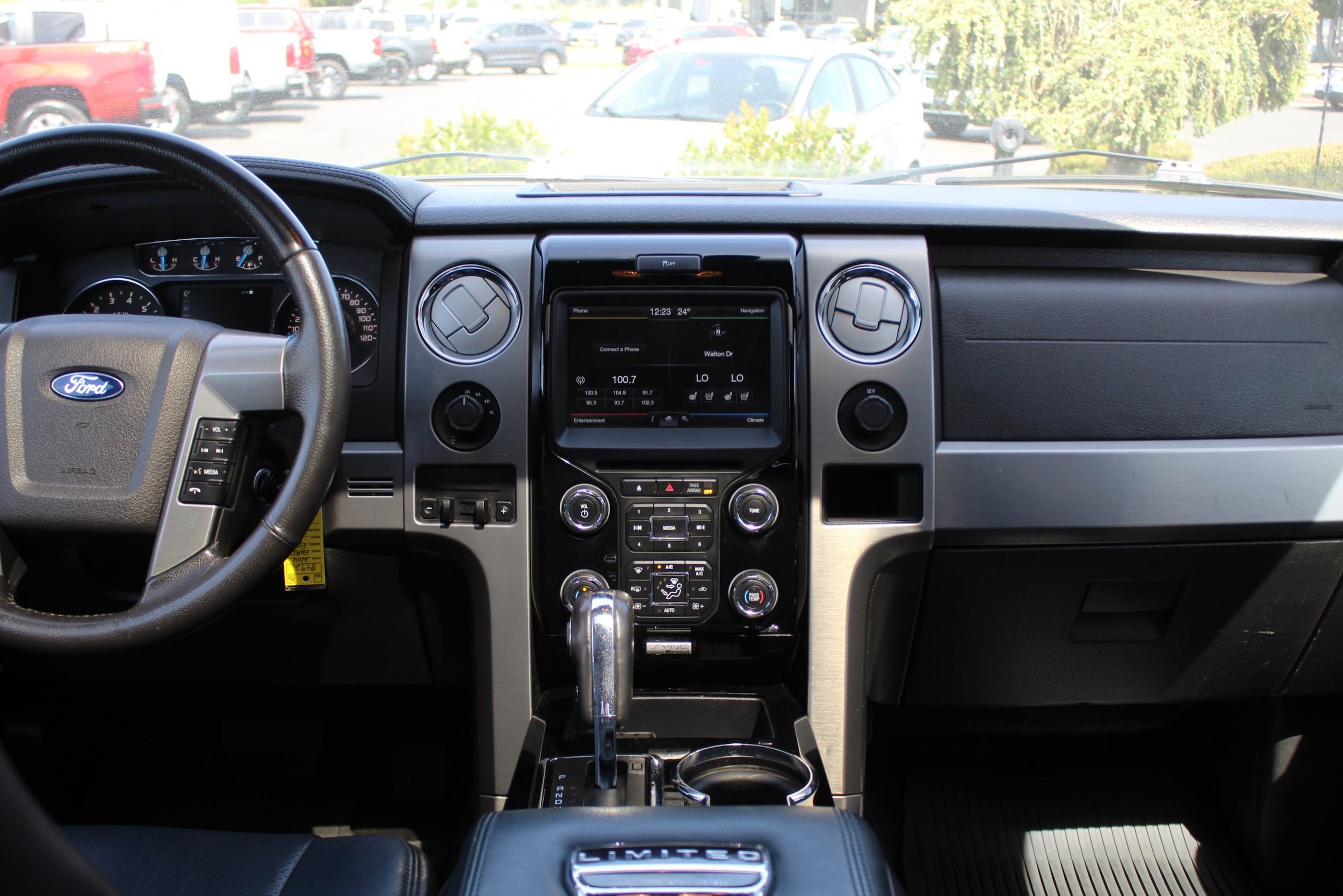 Used 2014 Ford F150 Limited AWD/4WD image 22