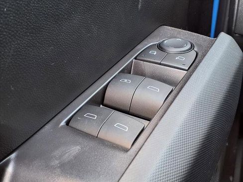 New 2026 GMC Canyon Elevation w/ Convenience Package image 17