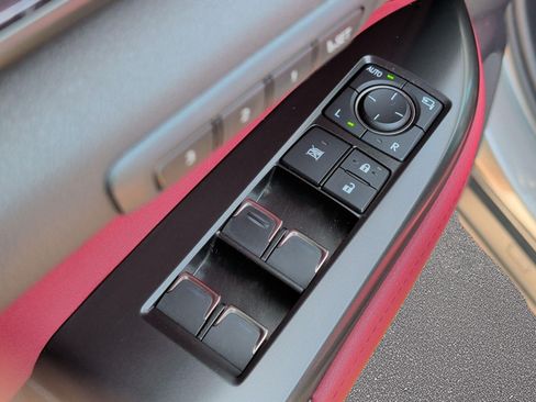 Used 2022 Lexus NX 350 AWD image 9
