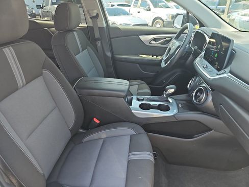 Used 2024 Chevrolet Blazer LT w/ Convenience Package FWD image 10