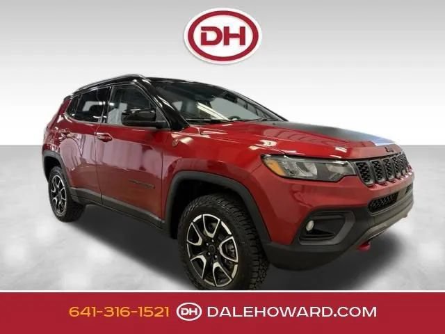 Used 2025 Jeep Compass Trailhawk w/ Trailhawk Convenience Group AWD/4WD 360° Tour