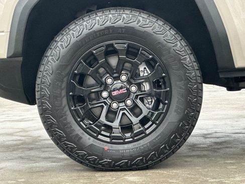 New 2026 GMC Canyon Elevation image 26