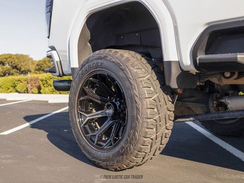 Used 2024 GMC Sierra 2500 AT4 w/ AT4 Premium Plus Package image 97