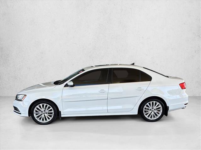 Used 2015 Volkswagen Jetta SE FWD image 2