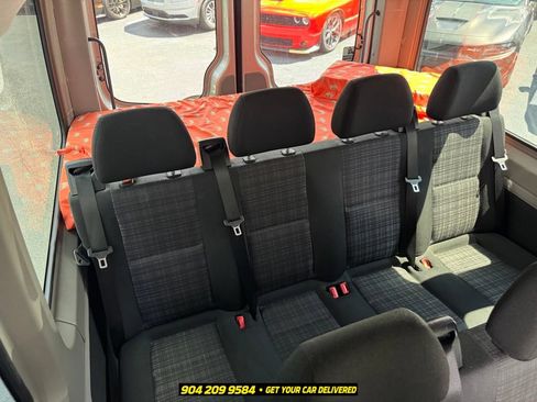 Used 2016 Mercedes-Benz Sprinter 2500 image 20