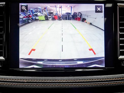 Used 2022 Chrysler Pacifica Pinnacle image 37