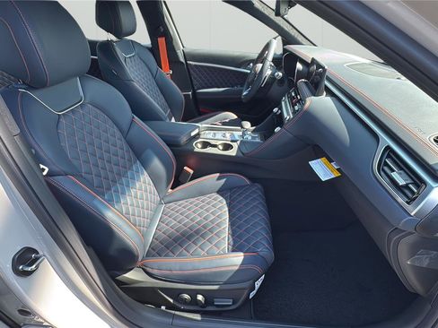New 2026 Genesis G70 3.3T Prestige image 14