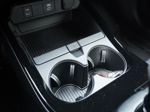 New 2026 Toyota Prius Plug-In Hybrid image 24