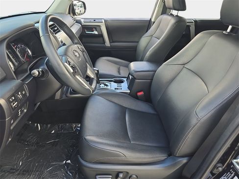 Used 2022 Toyota 4Runner TRD Sport image 18