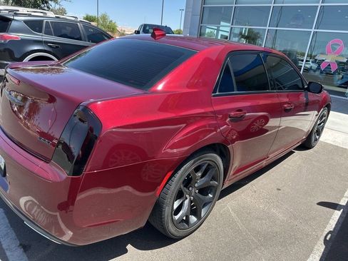 Used 2022 Chrysler 300 Touring L w/ Comfort Group RWD image 3