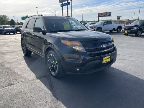 Used 2014 Ford Explorer Sport w/ Equipment Group 401A AWD/4WD image 3