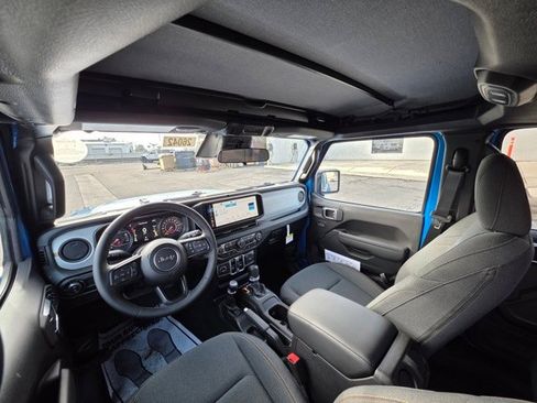 New 2026 Jeep Gladiator Sport image 21