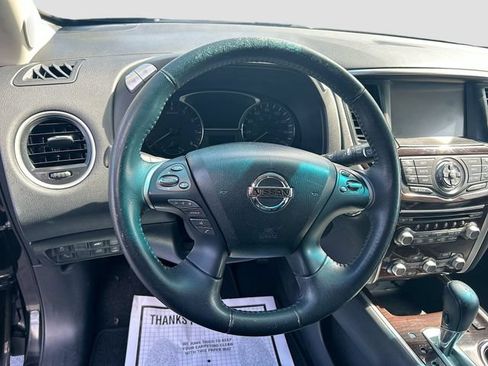 Used 2015 Nissan Pathfinder SL w/ SL Tech Package FWD image 16