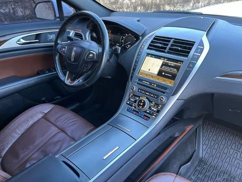 Used 2017 Lincoln MKZ Reserve FWD image 12