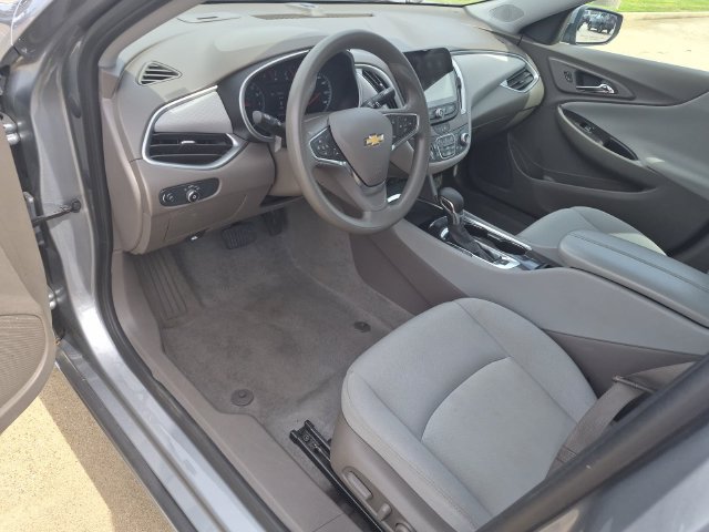 Used 2024 Chevrolet Malibu LT FWD image 18