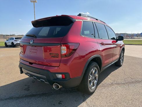 Used 2023 Honda Passport TrailSport image 5