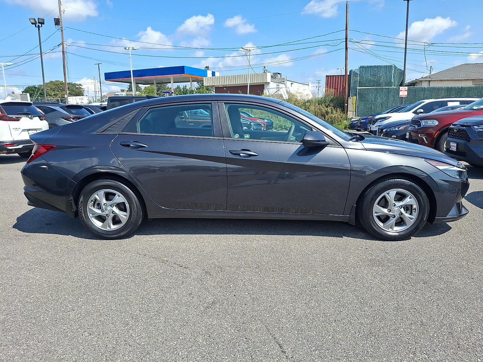 Used 2021 Hyundai Elantra SE FWD image 7
