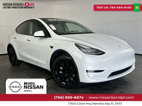 Used 2021 Tesla Model Y Long Range image 1