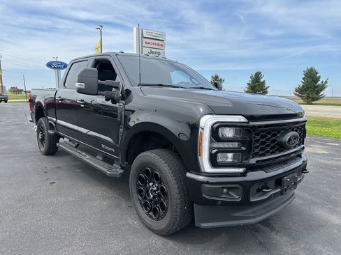 Used 2025 Ford F250 Lariat w/ Lariat Ultimate Package AWD/4WD image 2