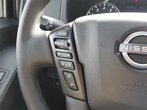 Used 2022 Nissan Frontier S image 22