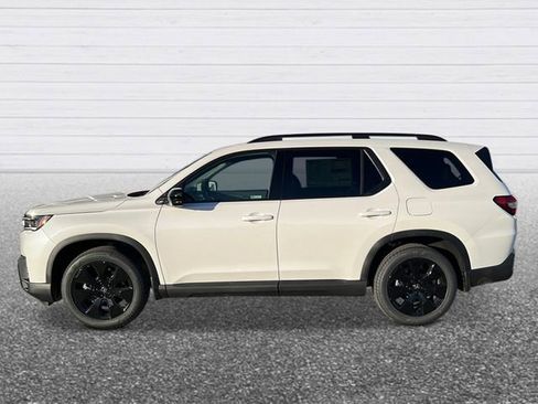 New 2026 Honda Pilot Black Edition image 2