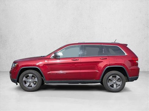 Used 2013 Jeep Grand Cherokee Trailhawk image 5